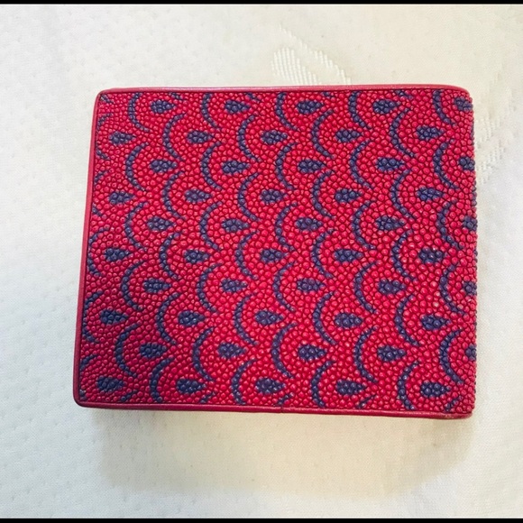 Stingray wallet new  no damage - Picture 3 of 6
